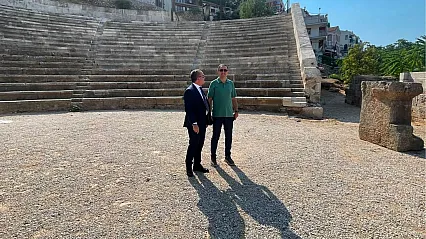 Fethiye Antik Tiyatrosu'nda restorasyon çalışmaları yerinde incelendi