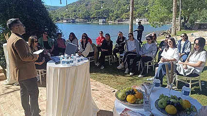 Fethiye'de Gebe Buluşması: Anne Adayları Doğuma Uzmanlarla Hazırlandı