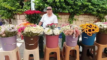 Fethiye'nin Sevilen Esnafı 'Çiçekçi Ahmet' 33 Yıldır Tezgahının Başında