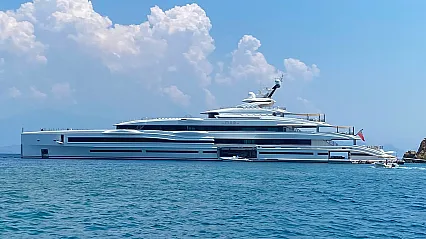 Göcek'e 107 Metrelik Dev Süperyat MAR Demirledi