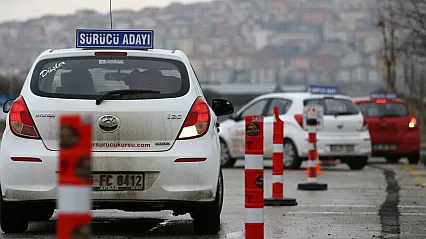 Güneşe çıkamayan sürücü adayı direksiyon sınavına akşam girecek