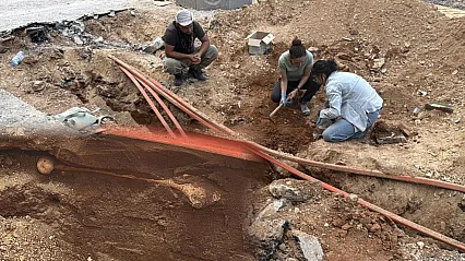 Menteşe'de altyapı çalışmaları sırasında mezar kalıntılarına rastlandı