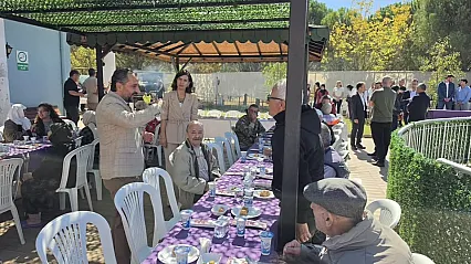 Muğla'da gençler ve huzurevi sakinleri mangal etkinliğinde buluştu