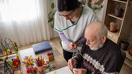 Türkiye'de Alzheimer Riski Büyüyor: 2050 Yılına Kadar 2,5 Katına Çıkabilir