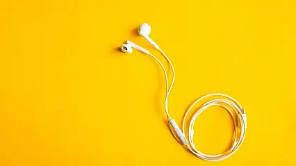 Uzmanlardan yüksek sesle müzik dinleyenlere 'akustik travma' uyarısı