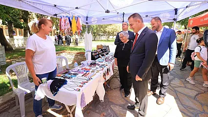 Vali Akbıyık, Mor Pazar'ı ziyaret etti