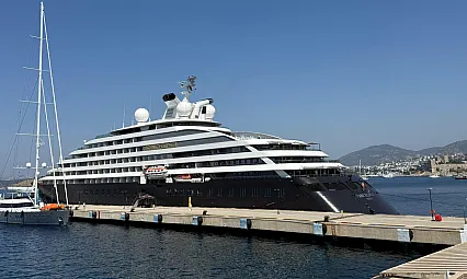 Bodrum'a 'Scenic Eclipse 2' kruvaziyeriyle 218 turist geldi