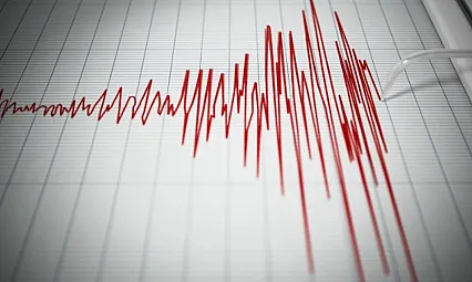 Ege'de 5.8 büyüklüğünde korkutan deprem oldu