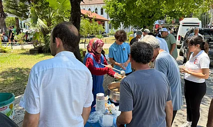 Fethiye'de Muharrem Ayı bereketi: Yeni Camii'nde aşure hayrı yapıldı