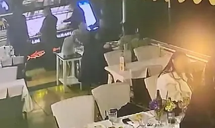 Marmaris'te restorana gerçekleşen silahlı saldırının görüntüleri ortaya çıktı