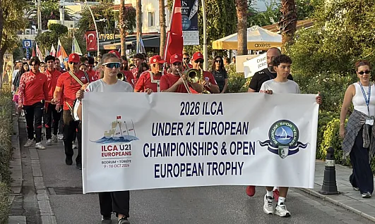 Bodrum'da ILCA 21 Yaş Altı Avrupa Yelken Şampiyonası öncesi kortej yürüyüşü yapıldı