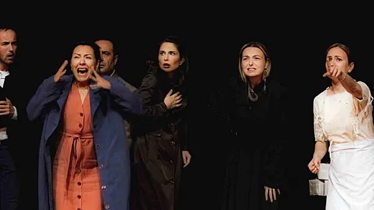 'Korku ve Sefalet' oyunu seyirciyle buluştu