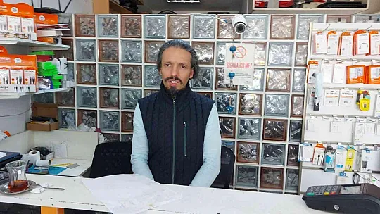 'Motosikletin sesini dinleyeceğim' dedi, üzerine binip gitti
