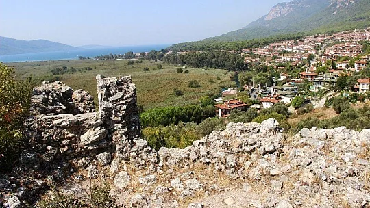 'Sakin Kent' Akyaka'daki Ortaçağ kalesinde kazı çalışmaları başladı