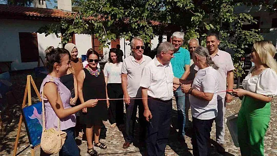 SUYUNU ARAYAN BALIKLAR' KONULU RESİM SERGİSİ ZİYARETE AÇILDI