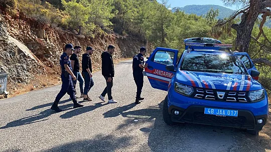Düzensiz Göçmenler Kaçamadan Yakalandı