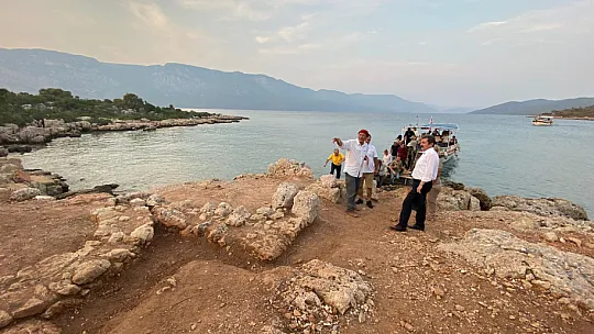 VALİ TAVLI, DEVAM EDEN KAZI ÇALIŞMALARINI YERİNDE İNCELEDİ
