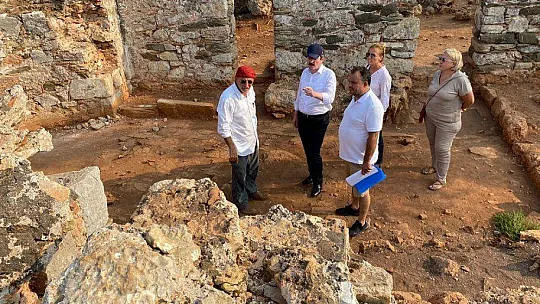 VALİ TAVLI, DEVAM EDEN KAZI ÇALIŞMALARINI YERİNDE İNCELEDİ