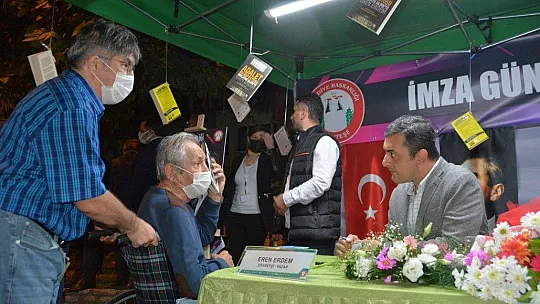 Yazar Eren Erdem Okurlarıyla Buluştu