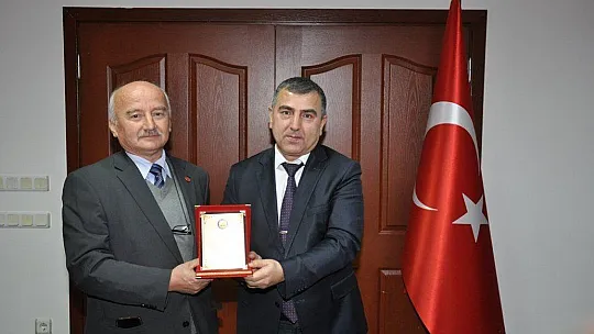 Fethiye'de Kaymakam'dan Başarı Belgesi Yağdı