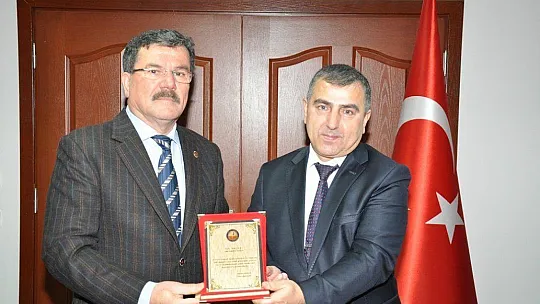Fethiye'de Kaymakam'dan Başarı Belgesi Yağdı