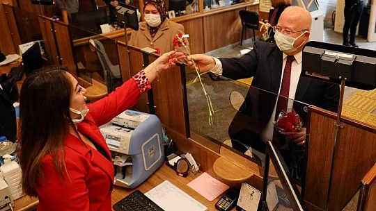 Başkan Gümüş'ten Dünya Kadınlar Günü kutlaması