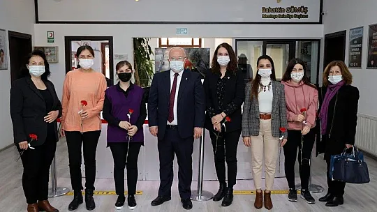 Başkan Gümüş'ten Dünya Kadınlar Günü kutlaması