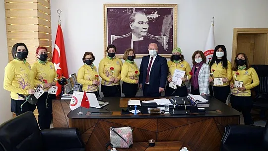 Başkan Gümüş'ten Dünya Kadınlar Günü kutlaması