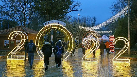 Menteşe'nin Cadde ve Sokakları Işıl Işıl