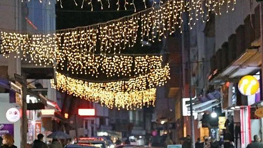Menteşe'nin Cadde ve Sokakları Işıl Işıl