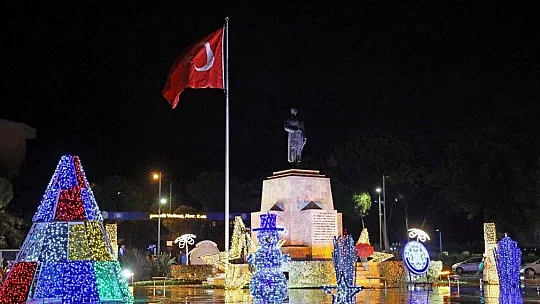 Menteşe'nin Cadde ve Sokakları Işıl Işıl