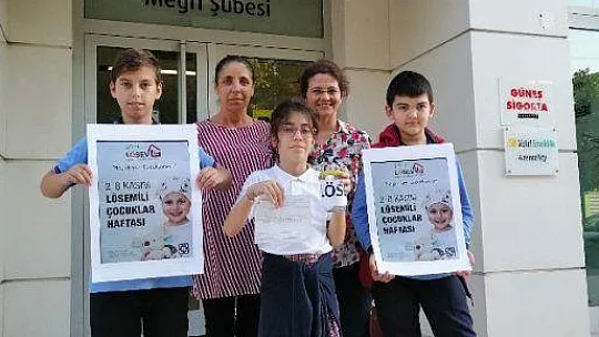 Topladıkları paraları LÖSEV'e bağışladılar