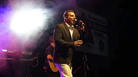 Rafet El Roman Sevgisi Seki Çayırına Sığmadı