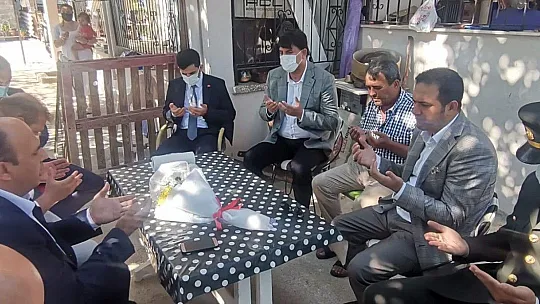 Kaymakamdan Şehit Ve Gazi Ailelerine Bayram Ziyareti