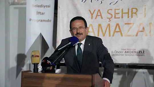 Kadir Gecesi'ne özel iftar programı düzenledi