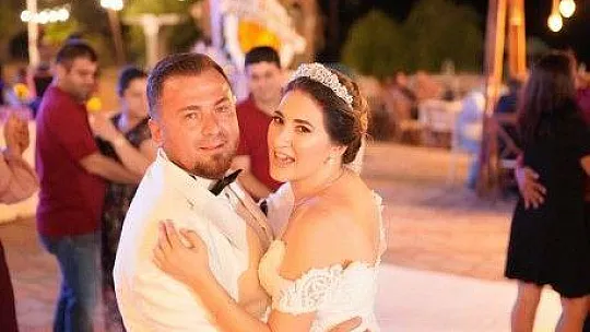 Mine Soydemir ile Mustafa Amaç rüya gibi bir düğünle dünya evine girdi