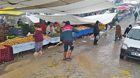 Menteşe'de kar mesaisi