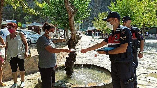 COVİD-19 PANDEMİSİYLE MÜCADELEDE DEVAM EDİYOR