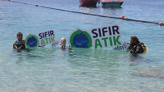 Ölüdeniz'de Su Altı ve Koy Temizliği Yapıldı