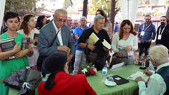 Kongar: 'Cumhuriyete Dönüş Yerel Yönetimlerle Olur'