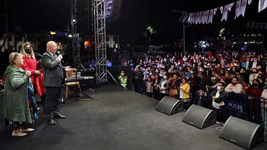 Menteşe, Mahşer-i Cümbüş İle Güldü