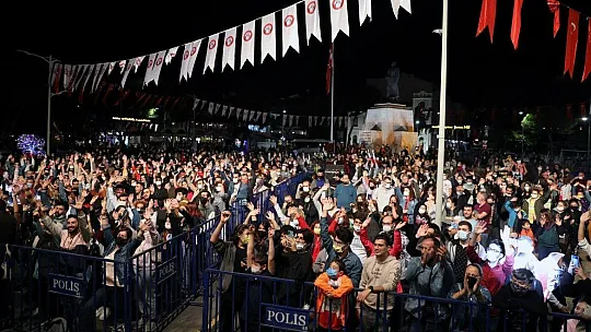 Menteşe, Mahşer-i Cümbüş İle Güldü