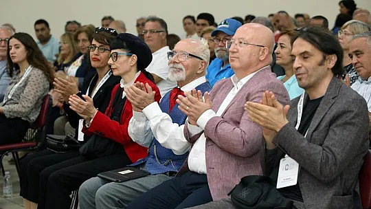 Kongar: 'Cumhuriyete Dönüş Yerel Yönetimlerle Olur'