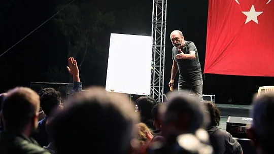 Menteşe, Mahşer-i Cümbüş İle Güldü