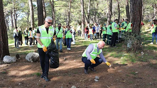 Gökova Körfezi Akbük ve Turnalı'da kıyı temizliği