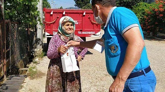 MASKE VE KOLONYA DAĞITIMI İLÇE GENELİNDE DEVAM EDİYOR