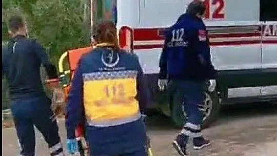 112 ekipleri hastayı 500 metre taşıyıp ambulansa ulaştırdı
