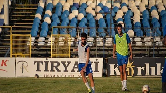 TOROS 'FETHİYESPOR'LA ŞAMPİYONLUK YAŞAMAK İSTİYORUM'