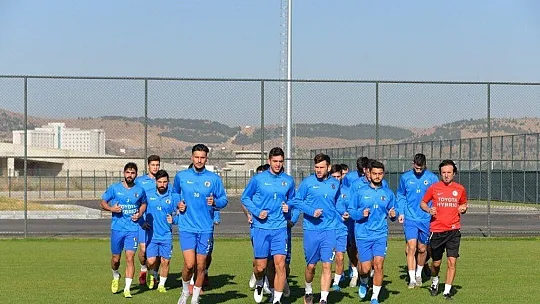 FETHİYESPOR, AFYON'DA TEMPO ARTTIRDI