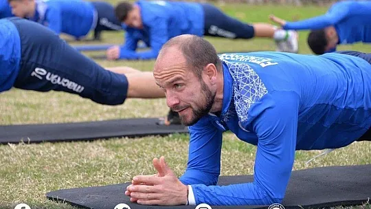 Teknik Direktör Toros sosyal medyadan seslendi,  Şampiyonluğa inanarak hazırlanıyoruz